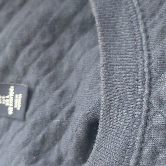 "GAP" size L, navy color long sleeve sweatshirt - Picture 11 of 11